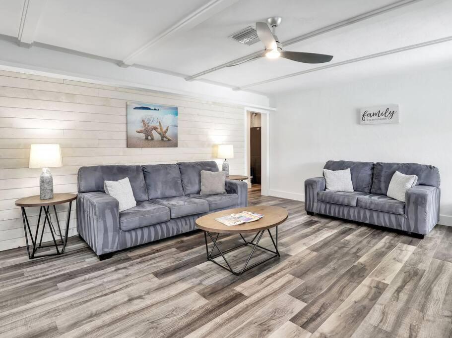 ליבוניה Elevated 1152 - Serene Family Friendly 4 Bed Pool Home מראה חיצוני תמונה